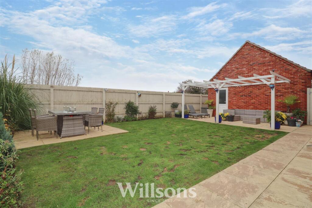 West-Facing Garden