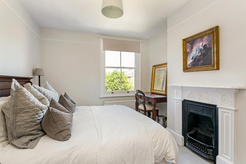 37 Queens Road 28...