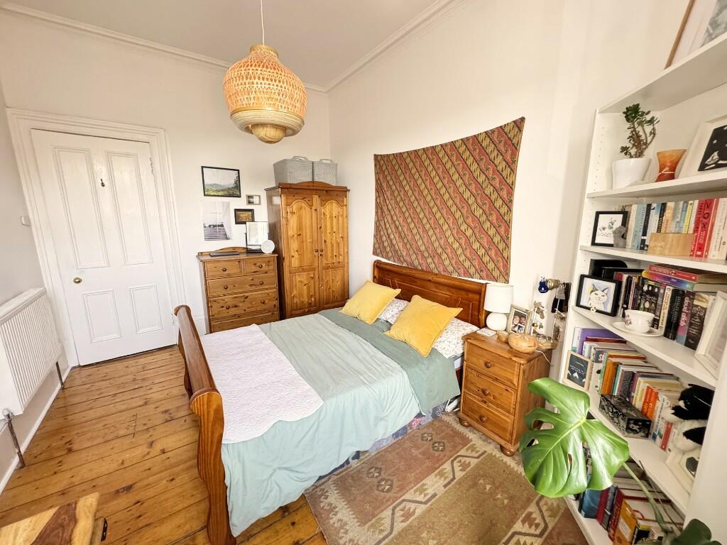 Bedroom 1 (2)