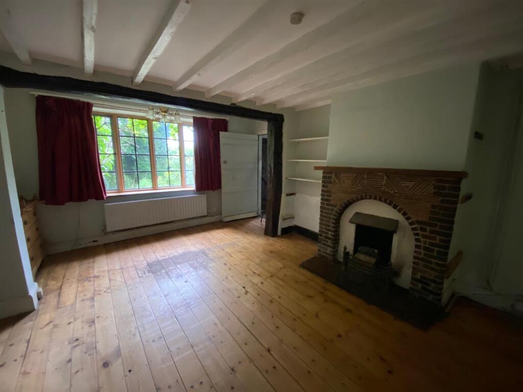 sitting room 1 the steps.jpg