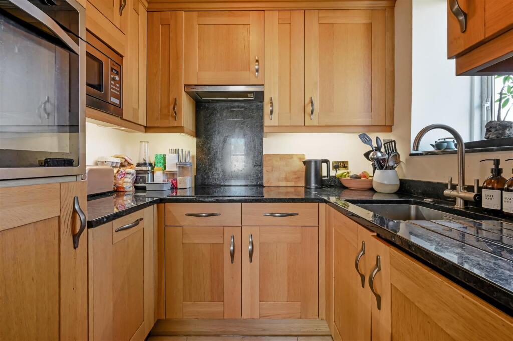 LEXHAM GARDENS, 105, 6-7.jpg