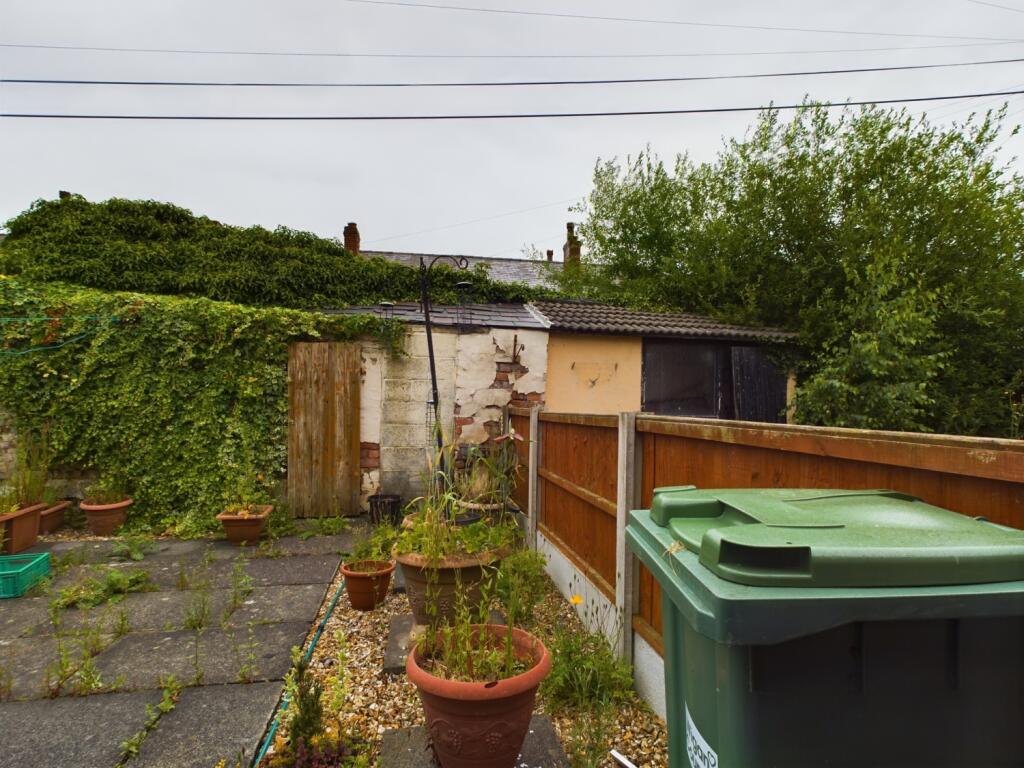 CAM01440G0-PR0114-STILL006