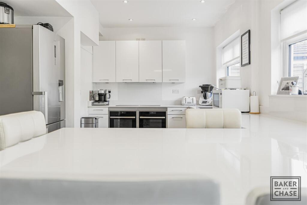 Kitchen / Diner (Open-Plan)