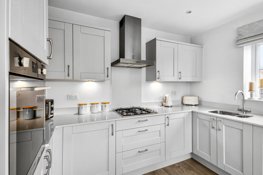 1equestraincourtlarge18