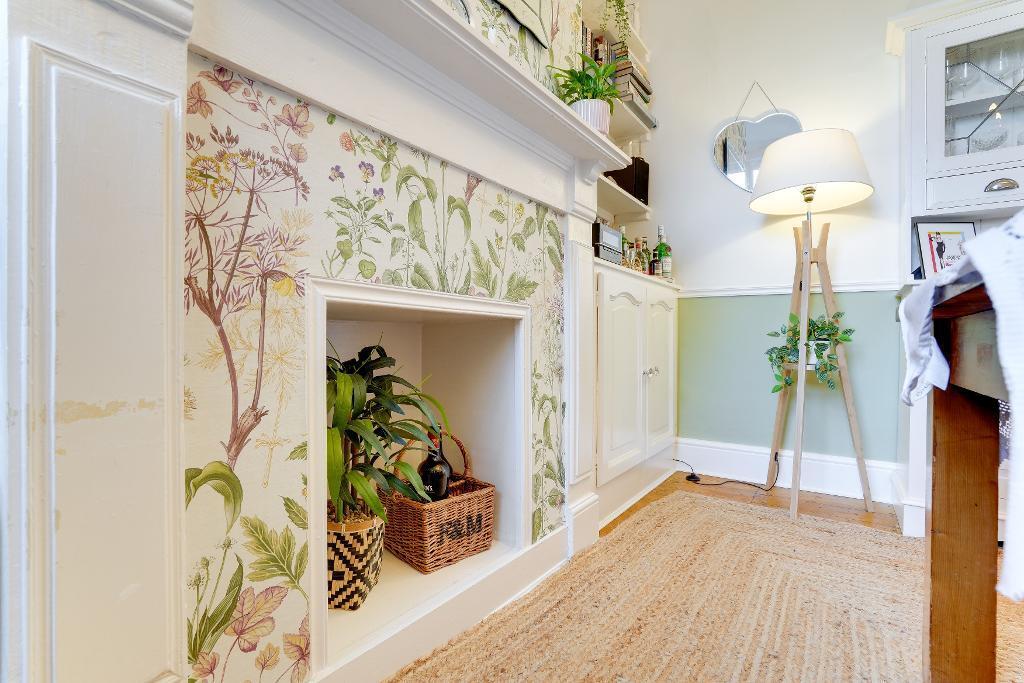 Pretty feature fire place