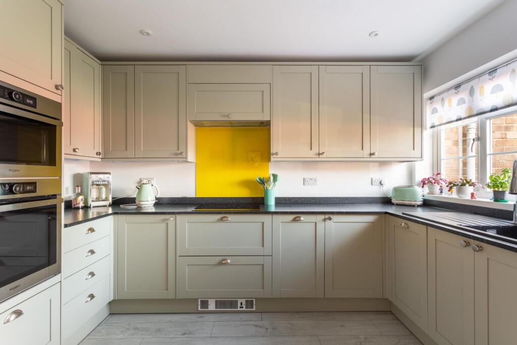 Chatsworth Close-8.jpg