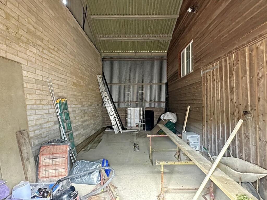 Helford Barn