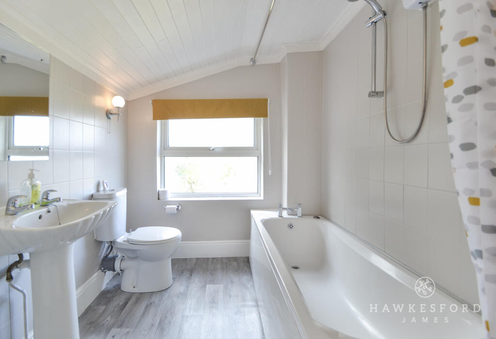 William Street, Sittingbourne -  Bathroom