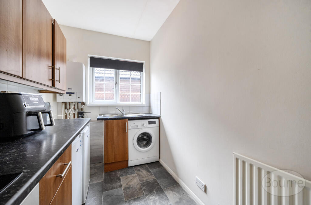 8e3616cb-e310-40d...