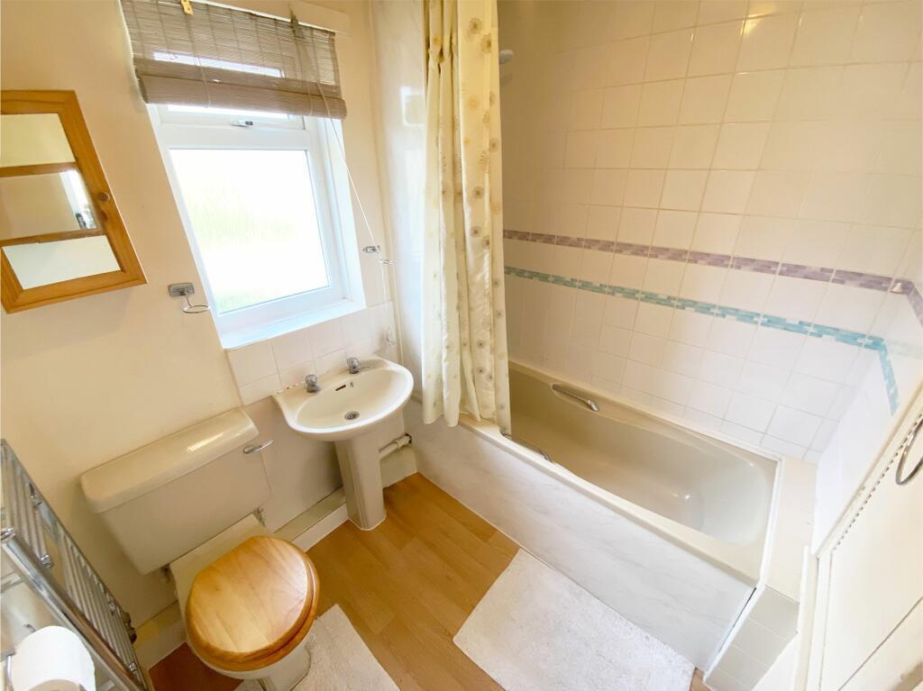 Bathroom.jpeg