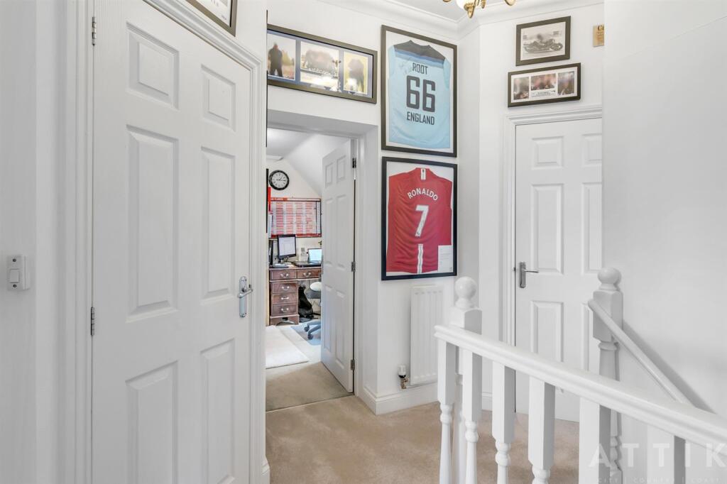 8 Blyth Mews, Halesworth, IP19 8FB (7).jpg