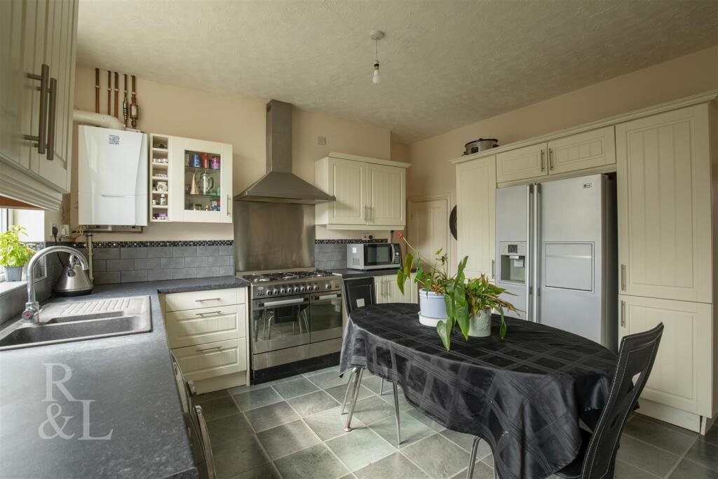 48, Hearthcote Road (8).jpg