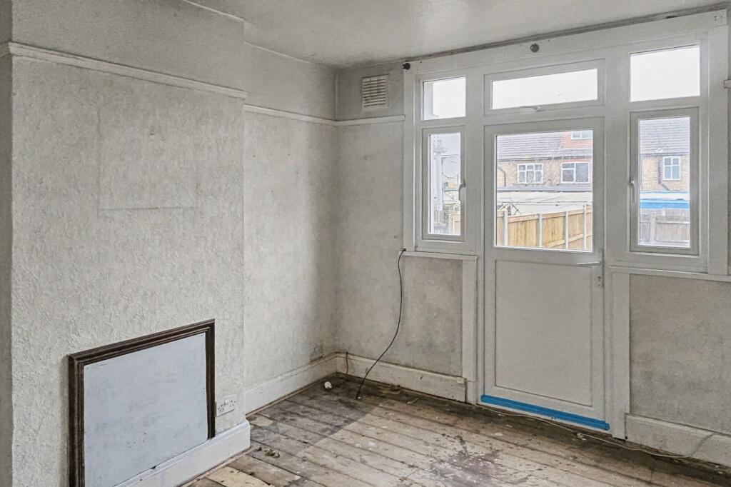 9 Harold Road, Park Royal, London, NW10 7BG