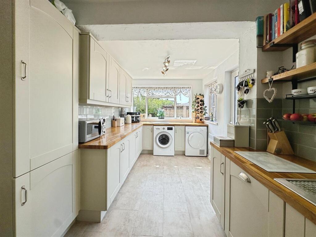 955cf8e2--4DBA-9149-6043EBA5AB08-10334-0000222D570