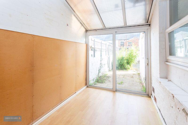 Lean-to
