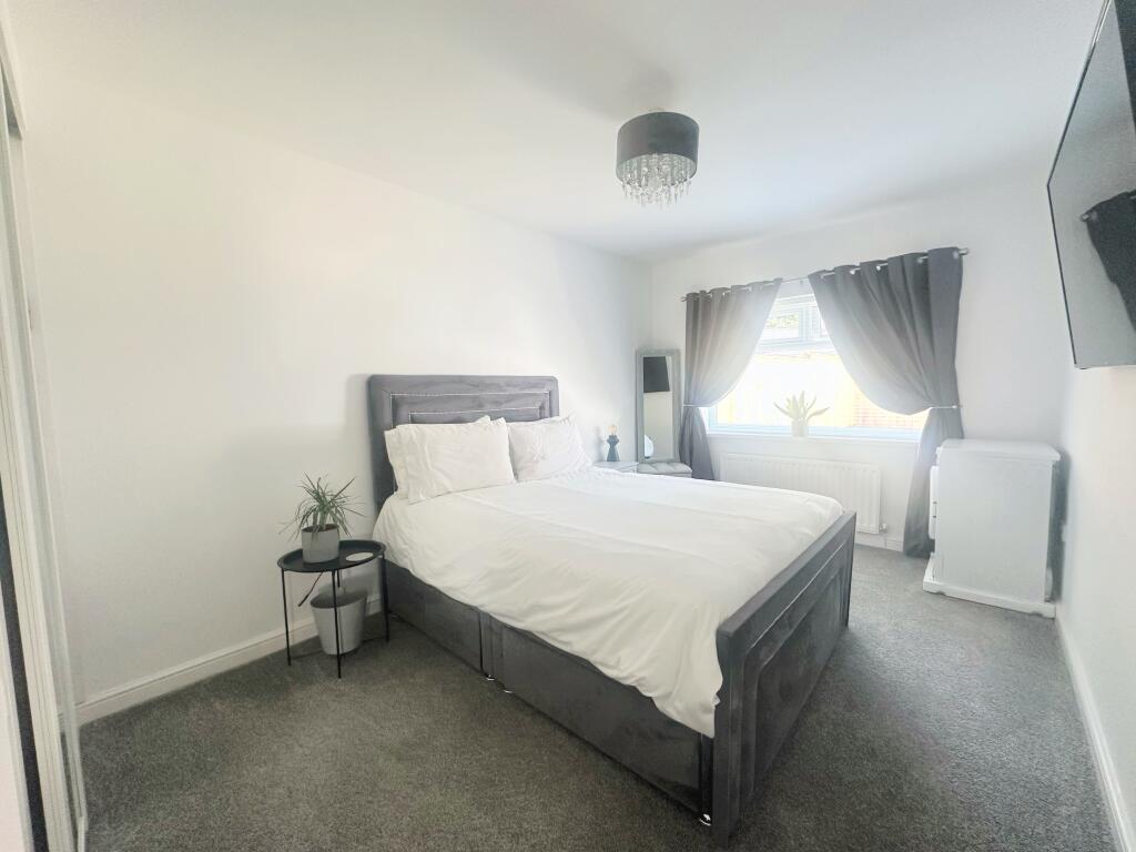 45E31073-6A95-460F-A650-A80078538FA4