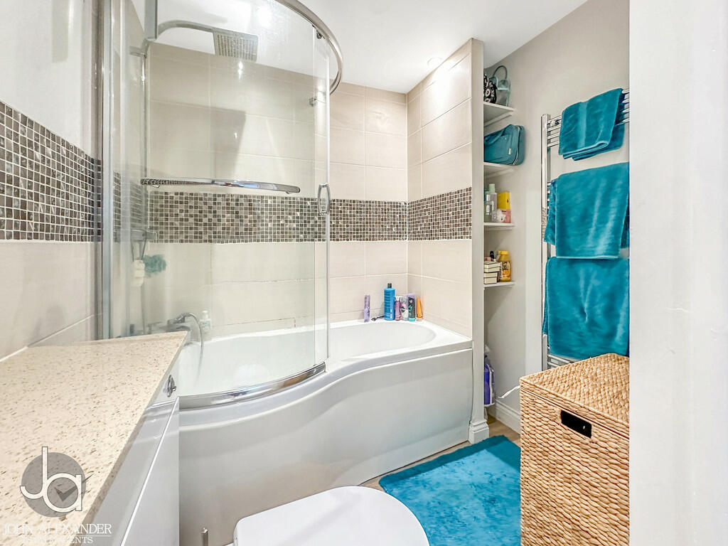 20241028_15525783...