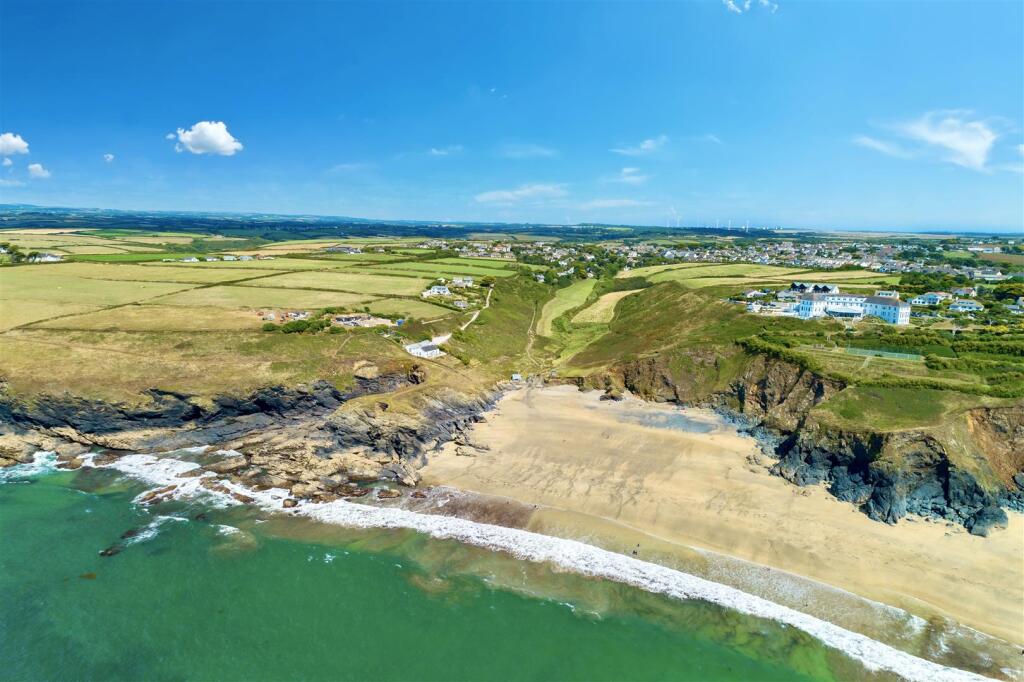 Polurrian Beach