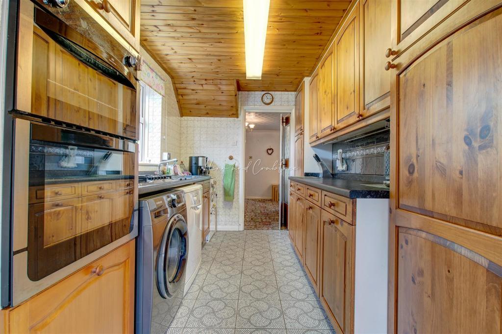 Roundwood, Penylan, HernCrabtree_ (18).jpg