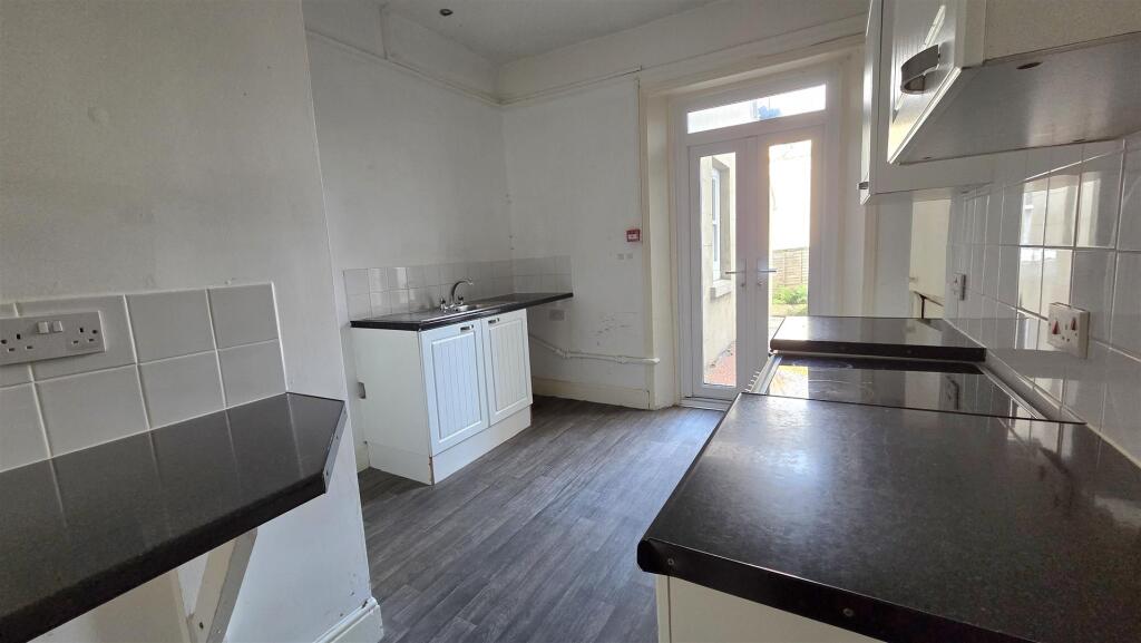 Flat 1