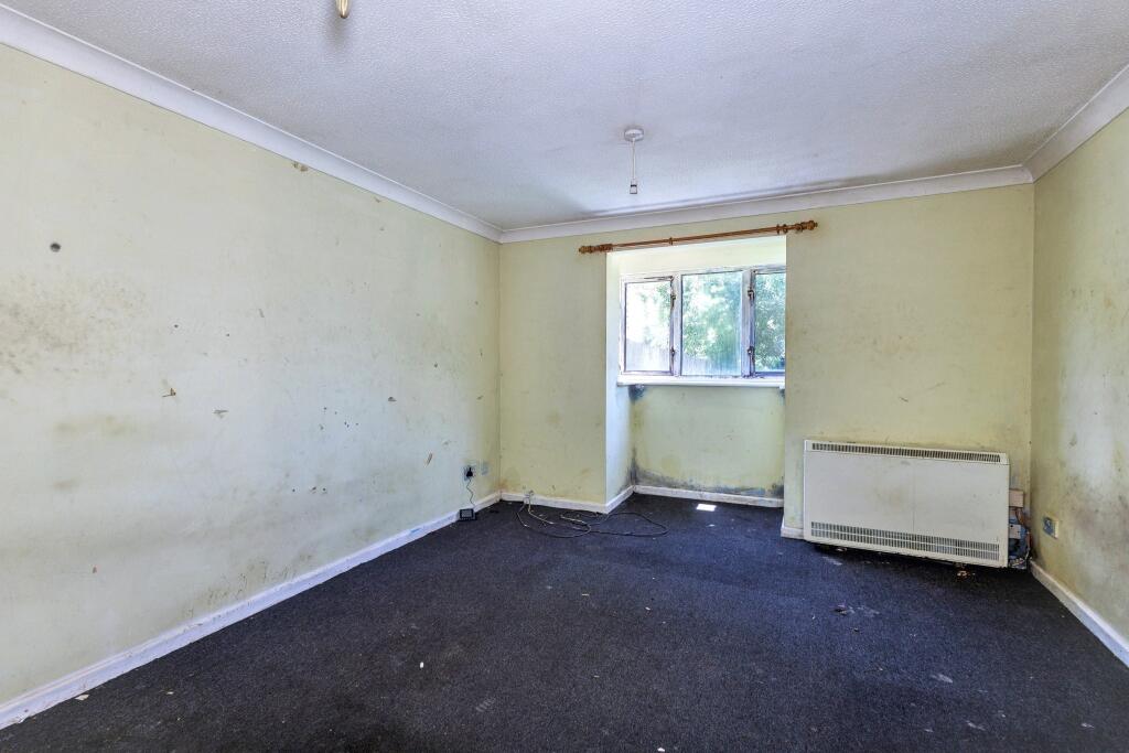 75 Gaddesden Crescent, Wavendon Gate, Milton Keynes, Buckinghamshire, MK7 7SB