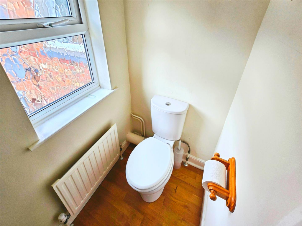 Queen-Street-Rushden-Terrace-home-best-estate-agen