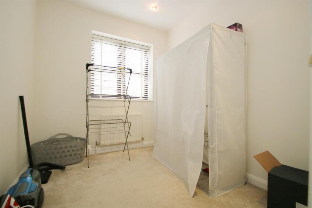 bedroom_2.jpg