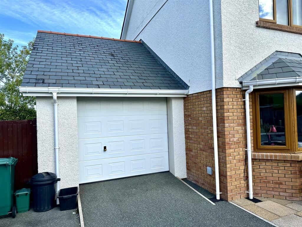 Adjoining Garage