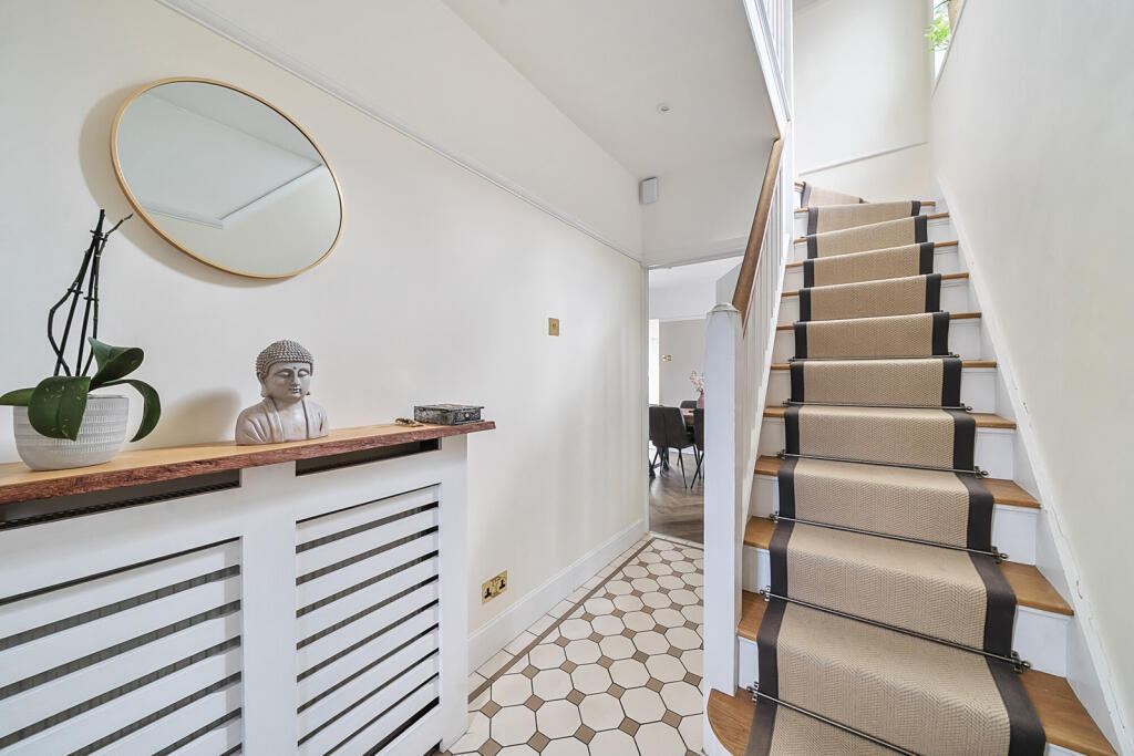 1325659-5-68779ce...