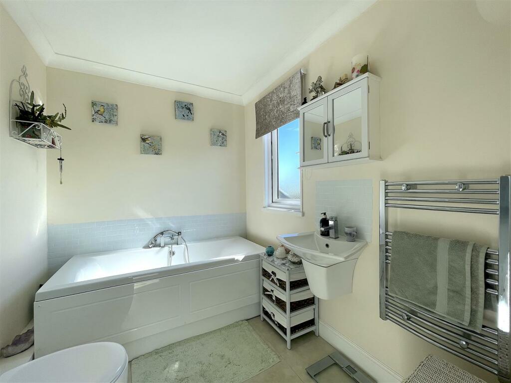 En-Suite One (1).jpeg