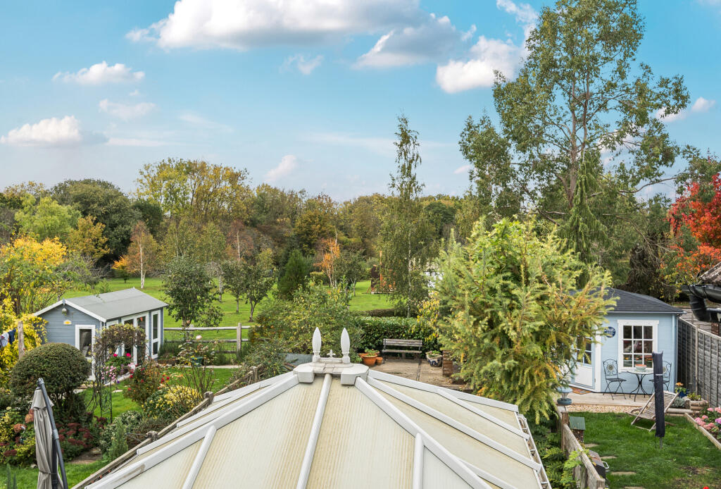 1364738-6-68f261b...