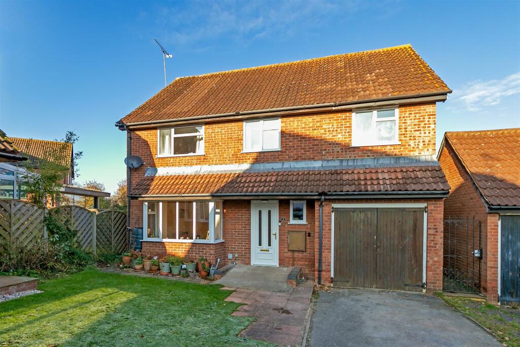 5PollicottClose-21.jpg