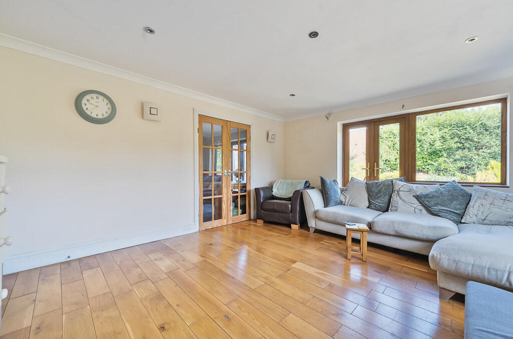 1320742-23-688202...