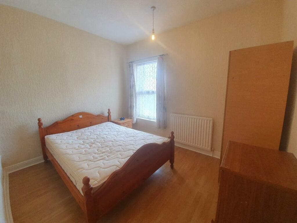 Bedroom - Rear.jpg