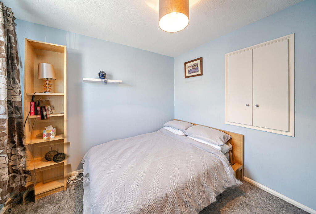 17-6823803234d77-...