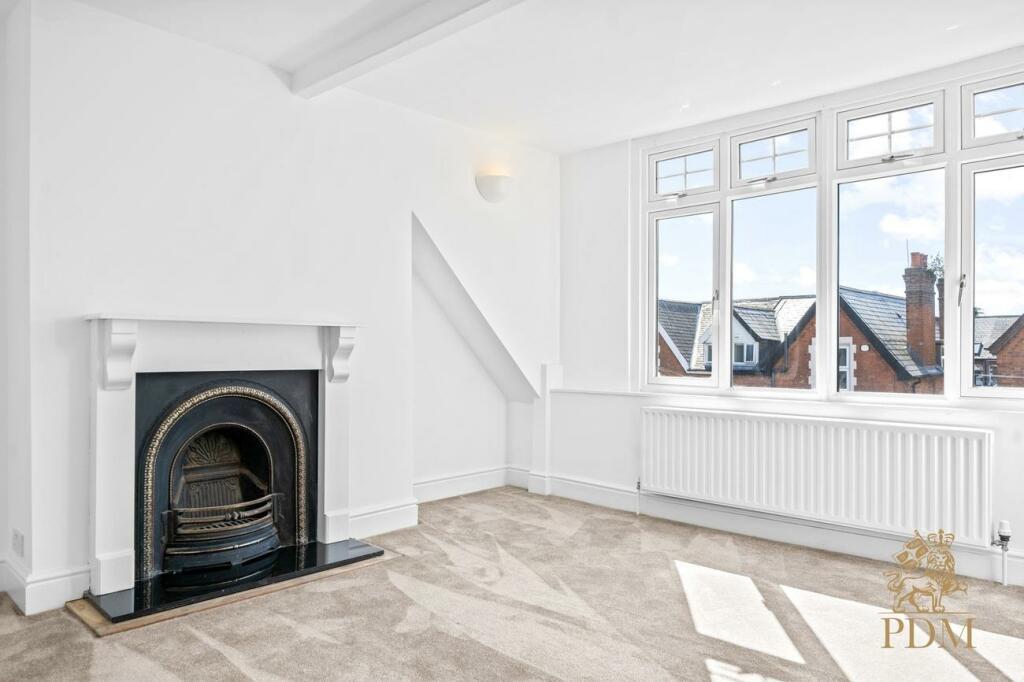 Flat 3, 4 Mapperely Park Drive Nottingham, NG3 5BX