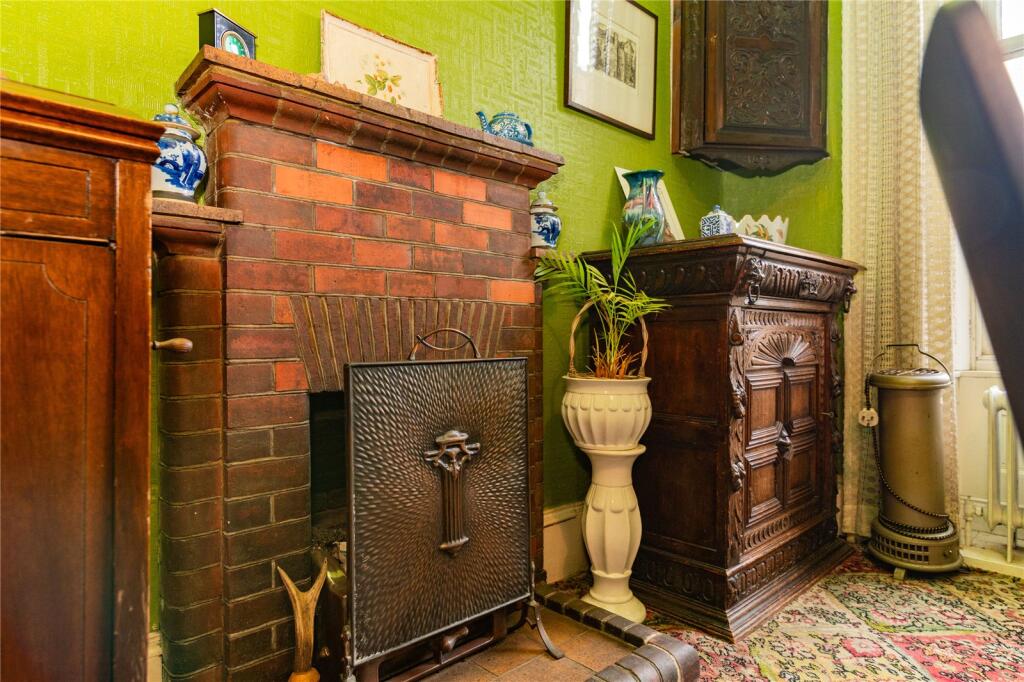 Dining Rm Fireplace