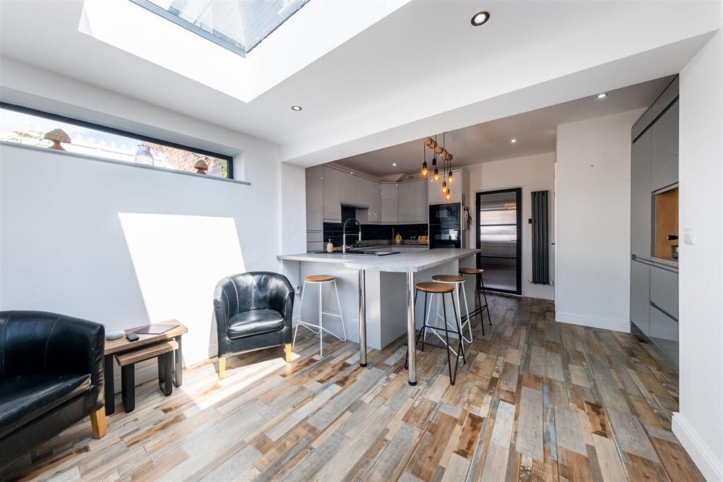 10 Plumbs Fold-007.jpg