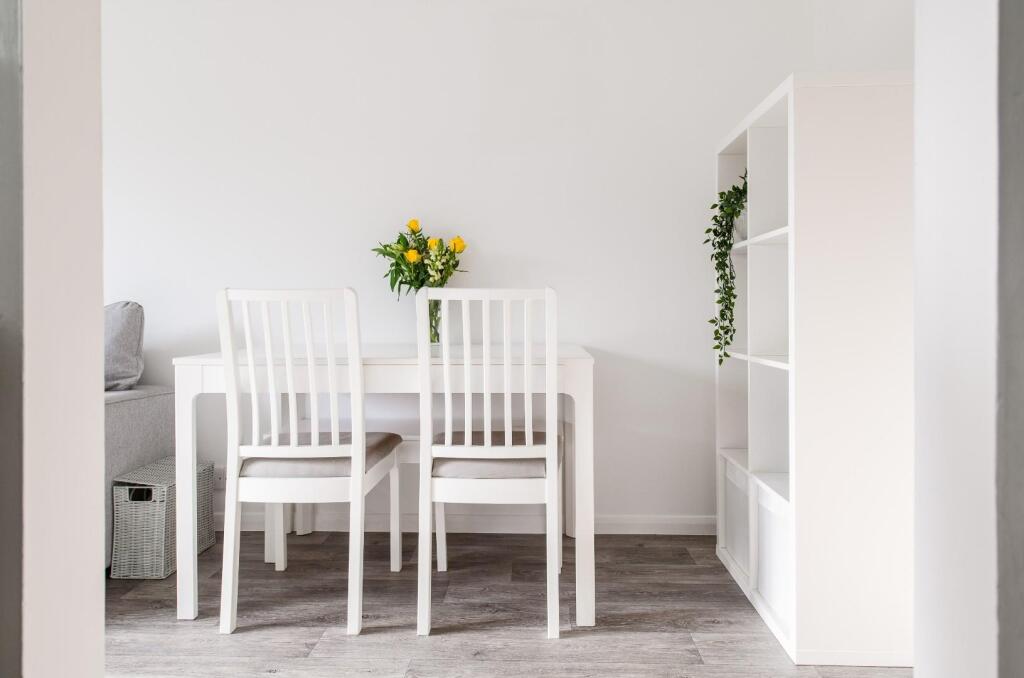 Living Room &amp; Kitchen