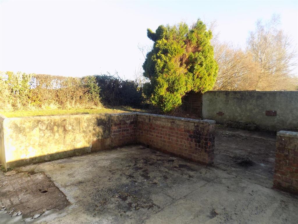 Courtyard Garden