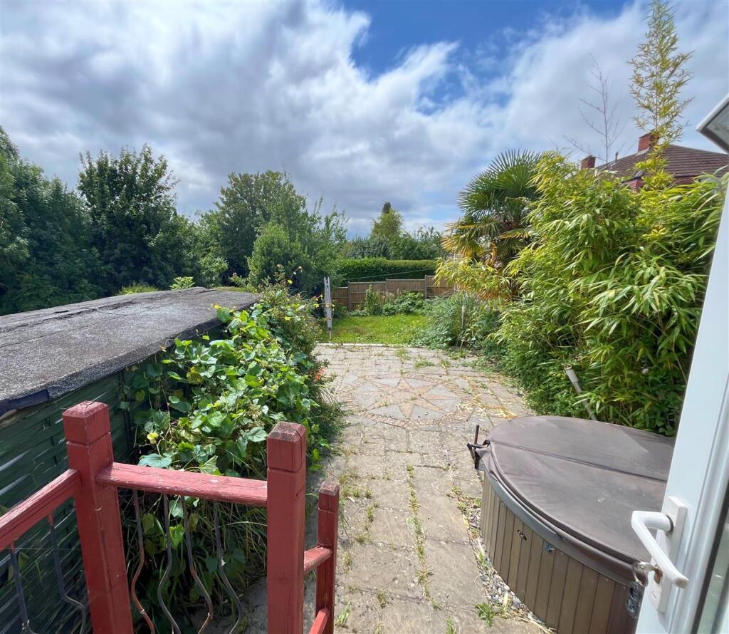Patio area and rear garden.jpg