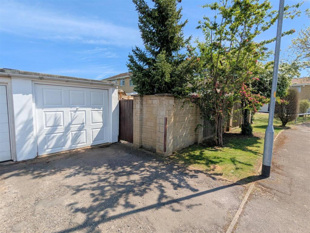 2 Garage and Parking.jpg