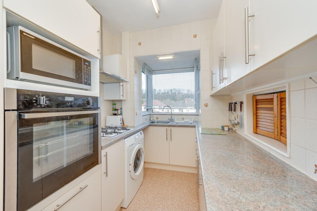 KITCHEN, DINER AND LIVING ROOM