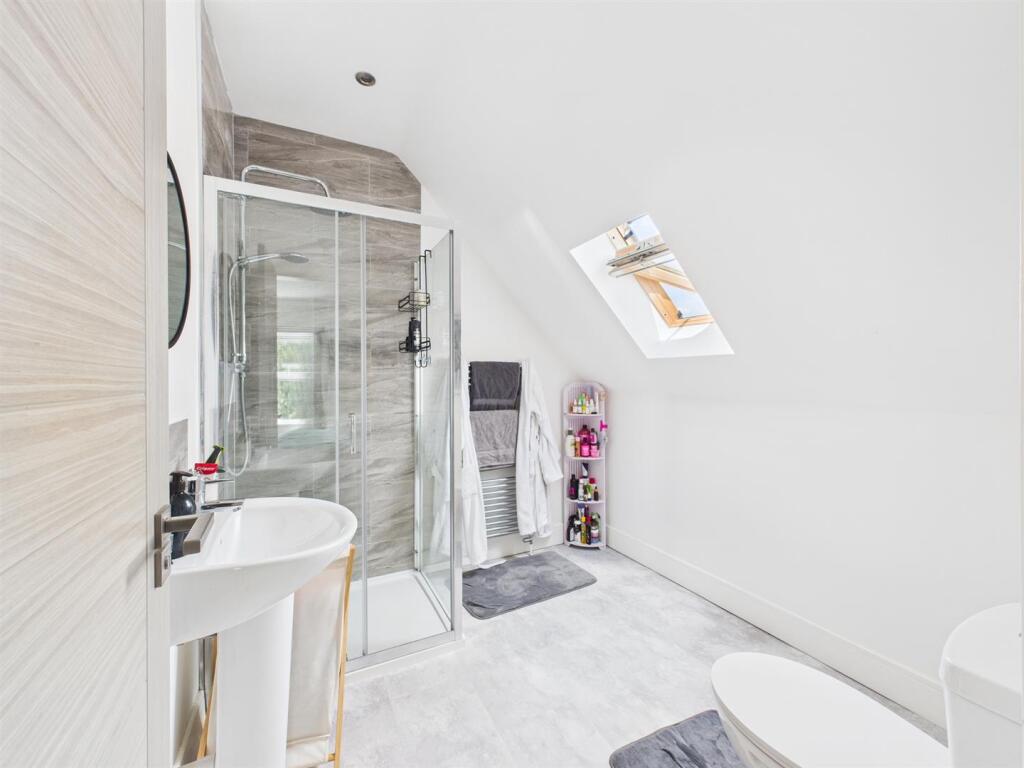 Ensuite Shower Room