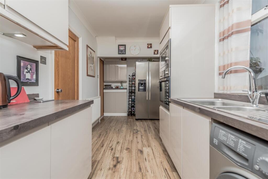 Fitted Dining Kitchen: