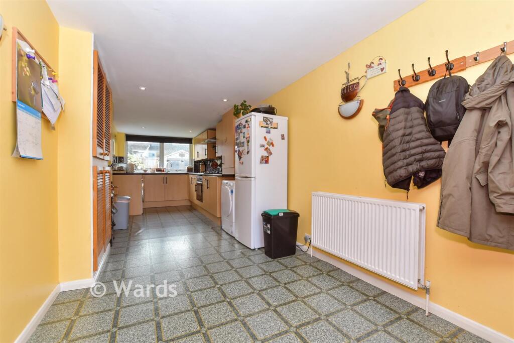 Kitchen/ Breakfast Room
