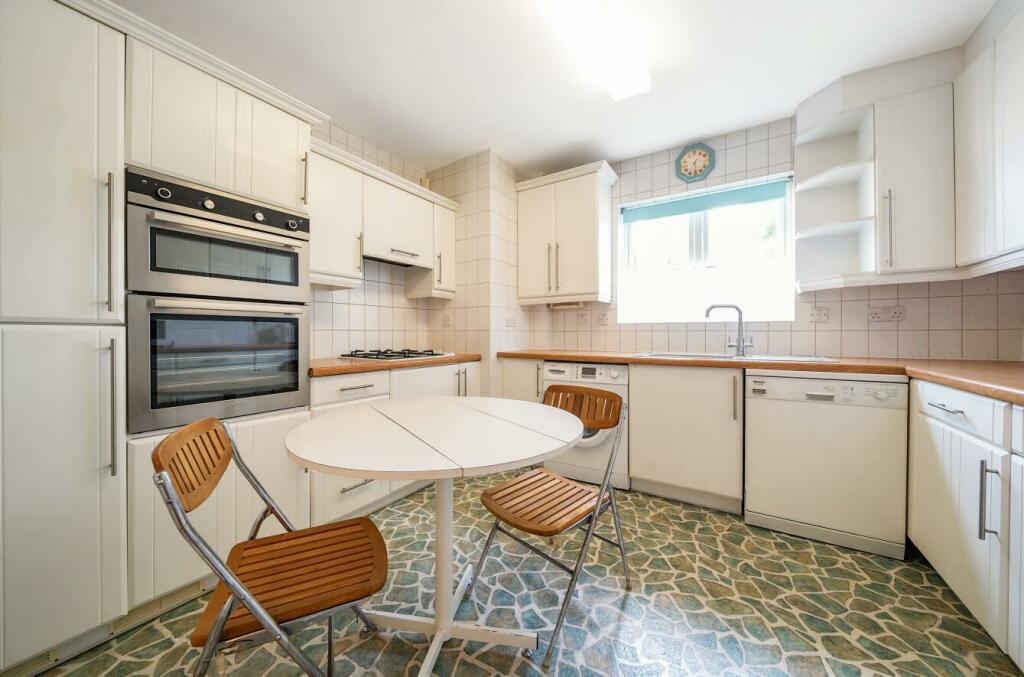 Davidson Frost-Wellings, DFW, Sandown Court, Stanm