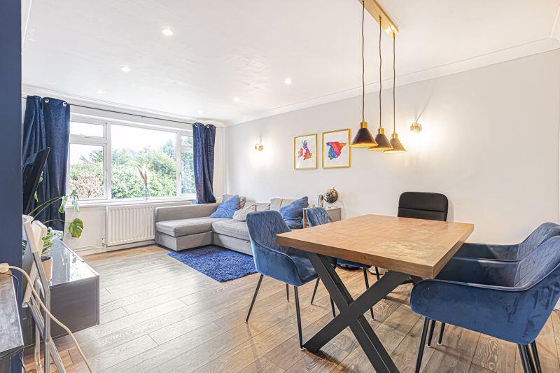 Living / Dining Area