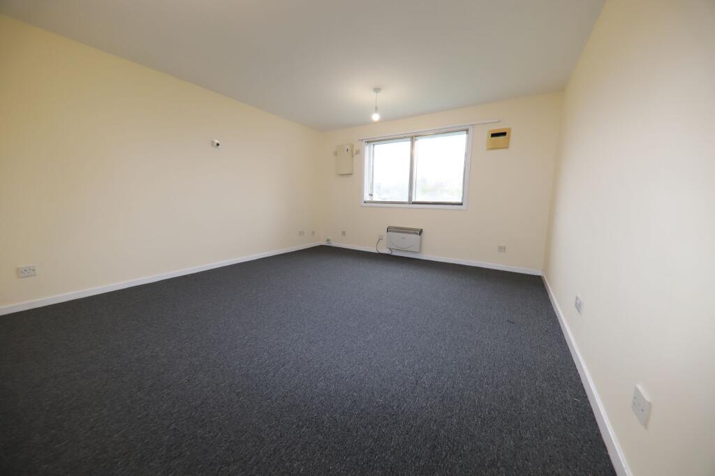 Bath Road, West Drayton, UB7