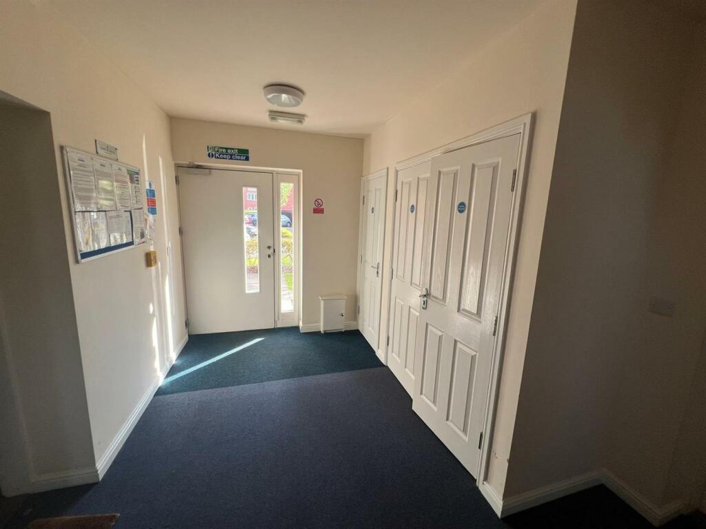 WhatsApp Image 2024-07-29 at 09.58.52 (2).jpeg